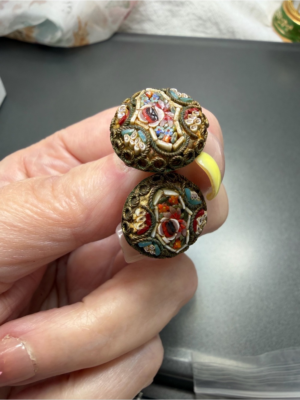 Vintage Mosaic Glass Floral Screw-back Earrings #8MO